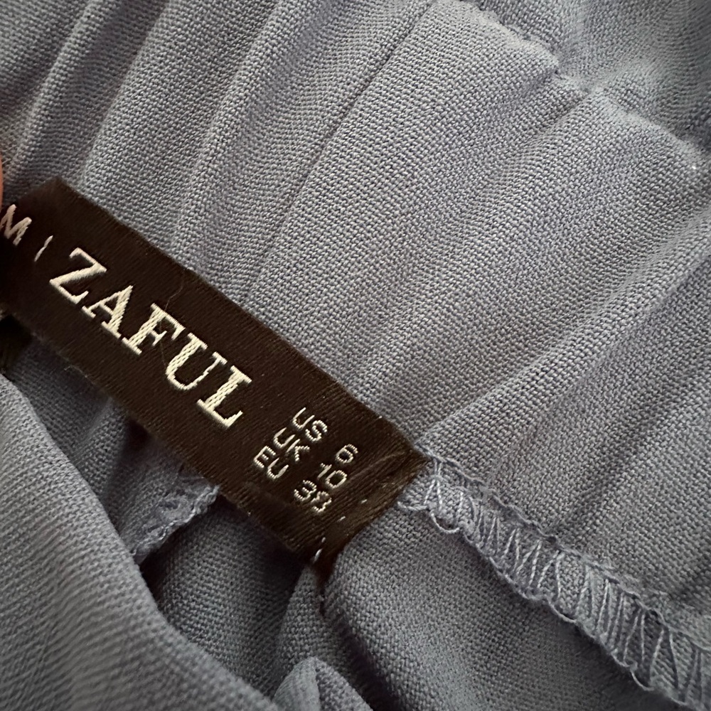 NWOT ZAFUL high-waisted shorts - Size Medium/ US 6 - Picture 3 of 3